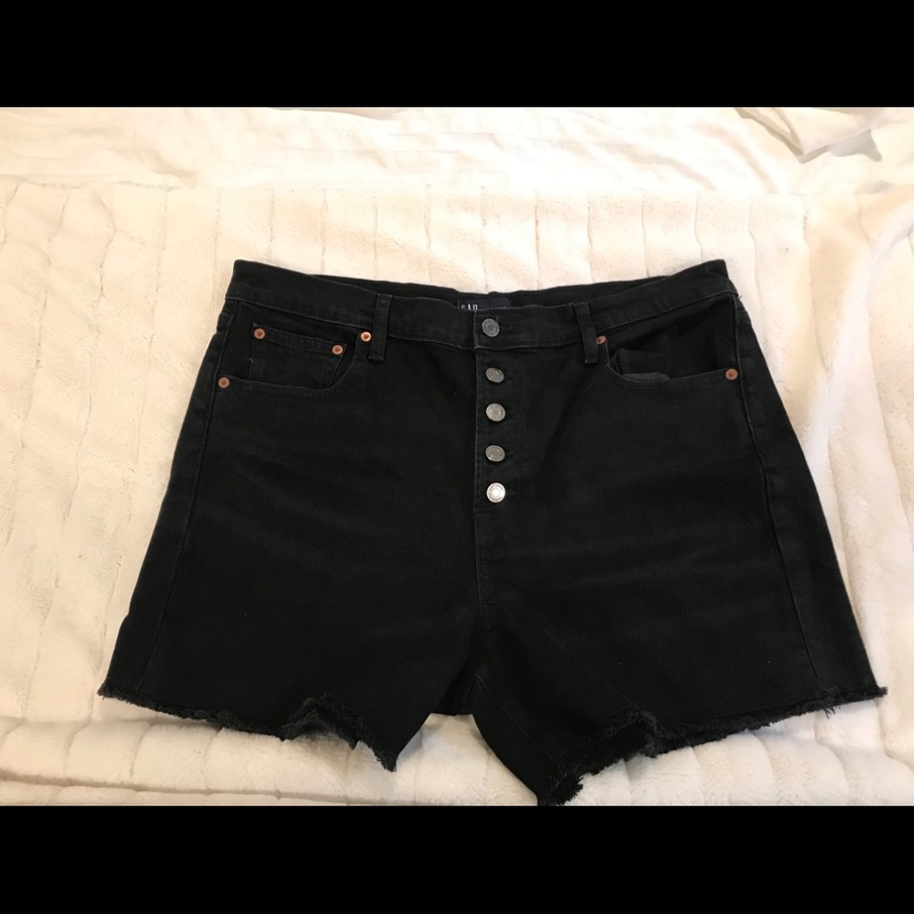Gap High Rise Button Fly Black Shorts!